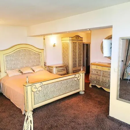 Sunny Honeymoon דירה *
